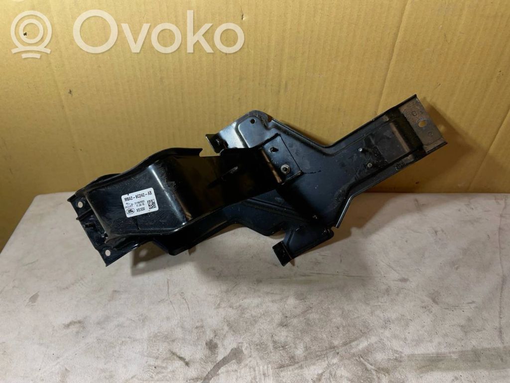 Land Rover Range Rover Velar Mocowanie filtra paliwa 