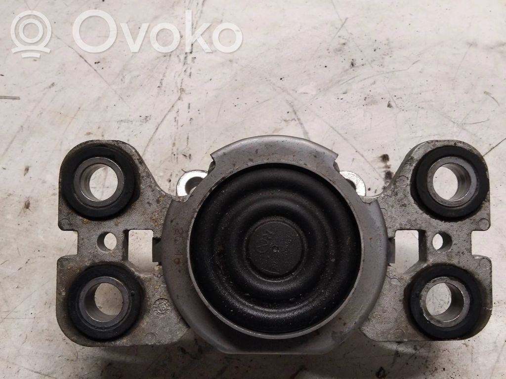 Engine mount bracket   EJ327M121