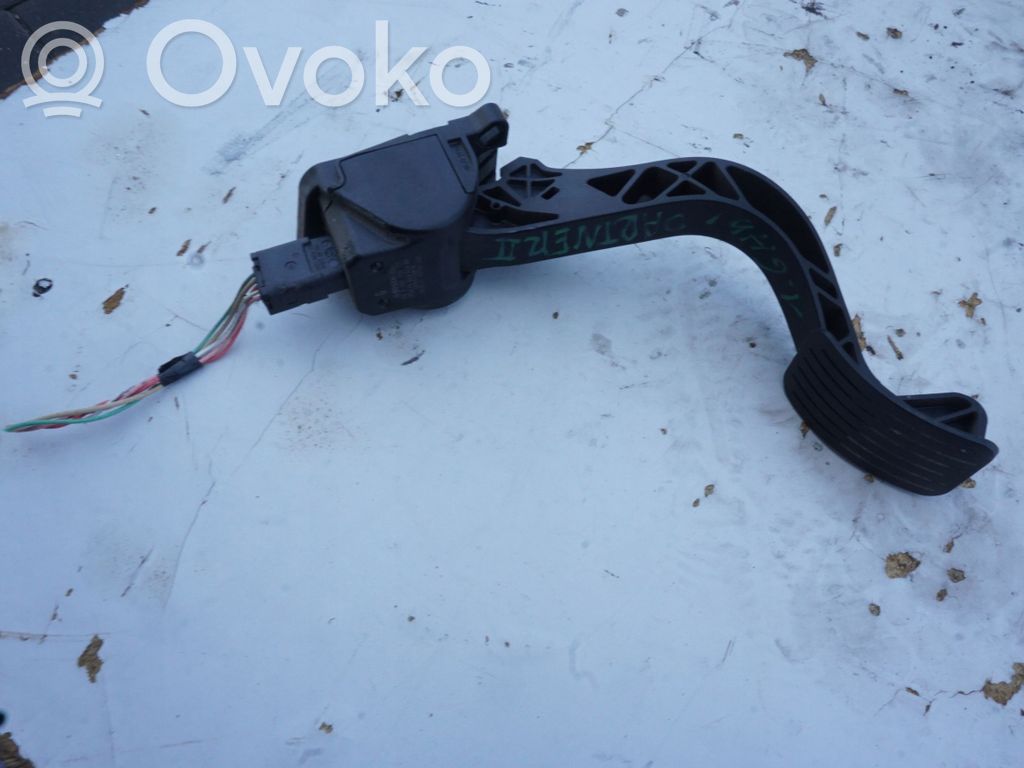 Citroen Berlingo Kaasupoljin 