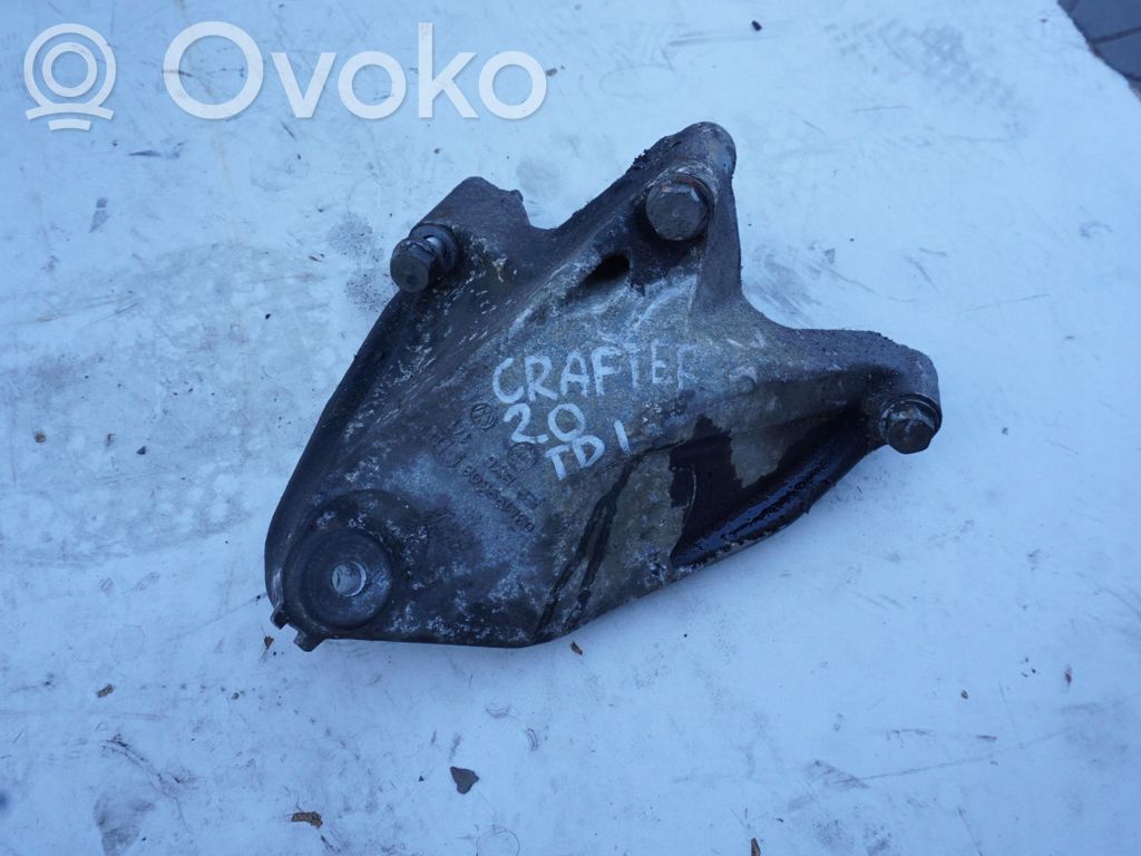 Volkswagen Crafter Engine mounting bracket 
