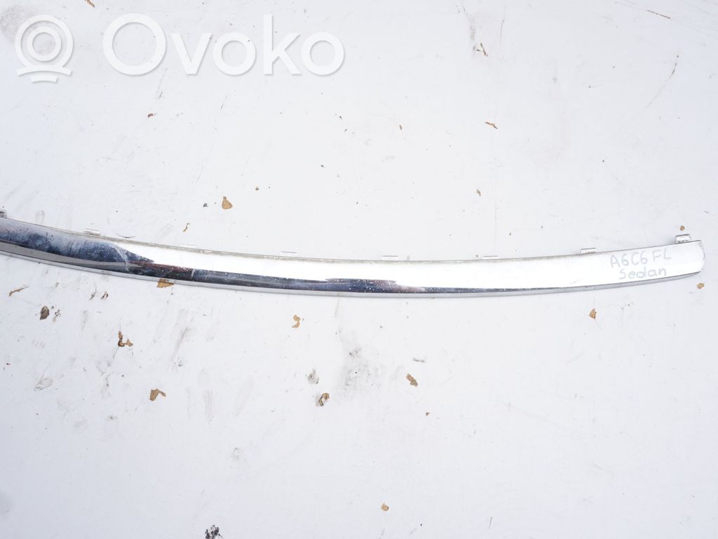 Audi A6 S6 C6 4F Moldura embellecedora de la barra del amortiguador trasero 