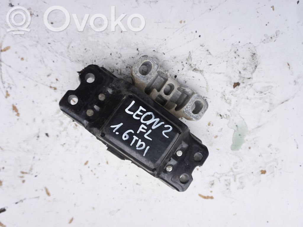 Seat Leon (1P) Engine mount bracket 