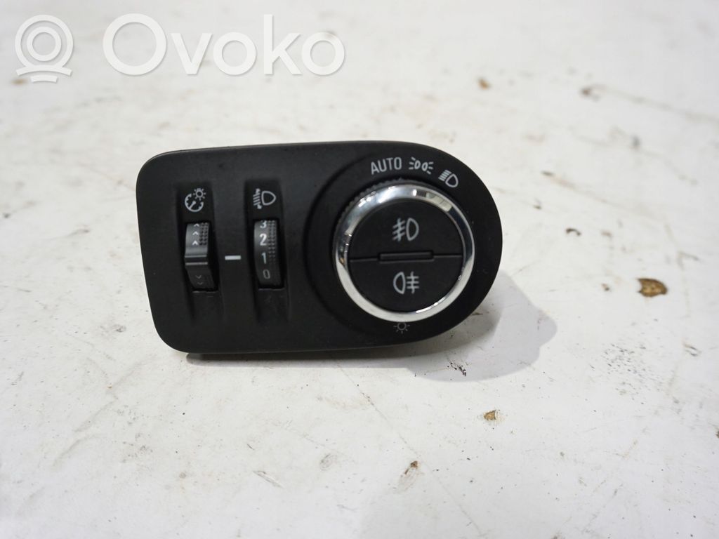 Opel Astra K Interruptor de luz 
