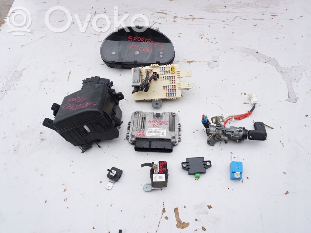 Engine control unit/module ECU   2S051
