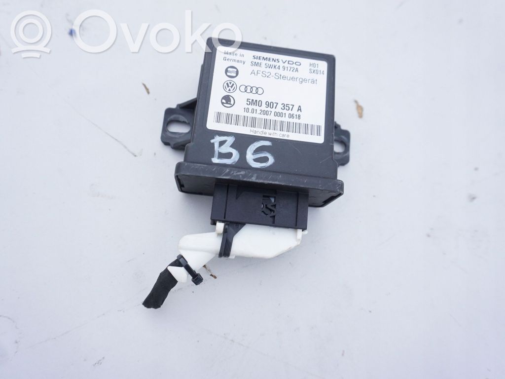 Volkswagen PASSAT B6 Light module LCM 