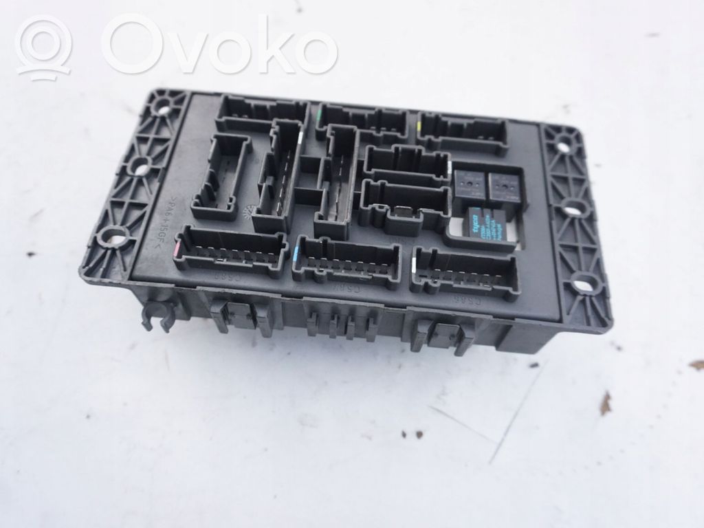 Mini One - Cooper R50 - 53 Fuse box set 