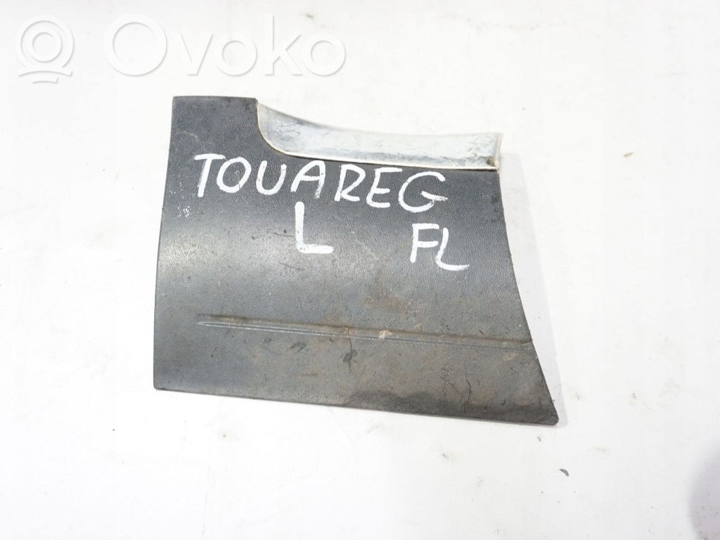 Volkswagen Touareg I Fender trim (molding) 
