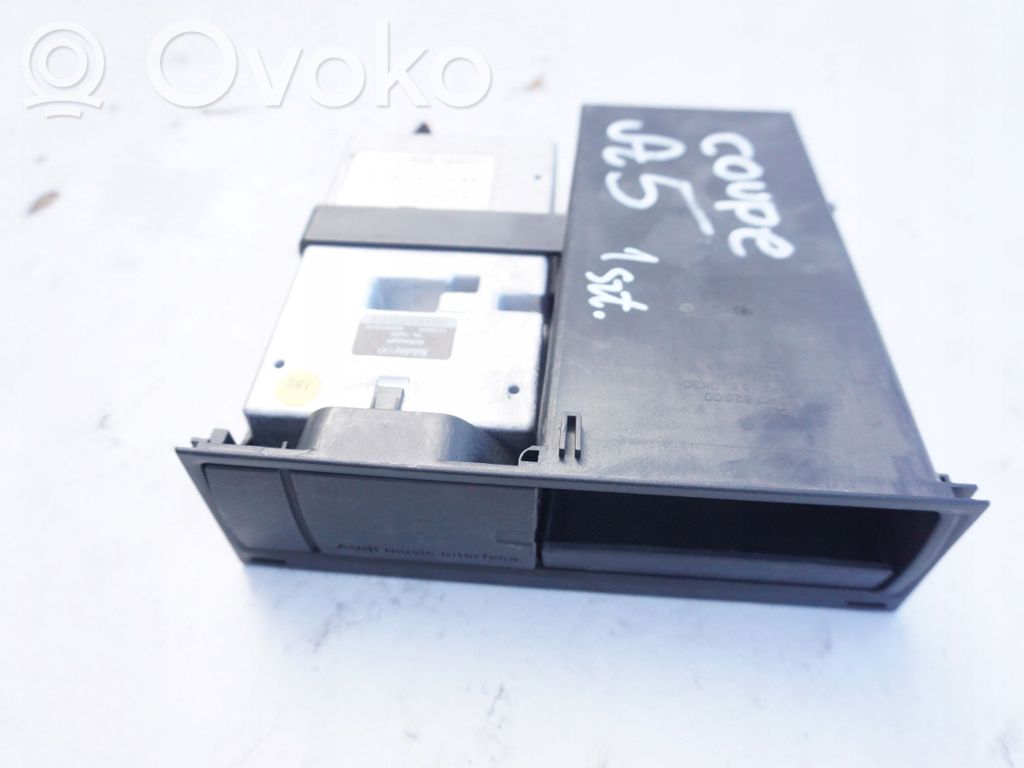 Audi A5 8T 8F Head unit multimedia control 