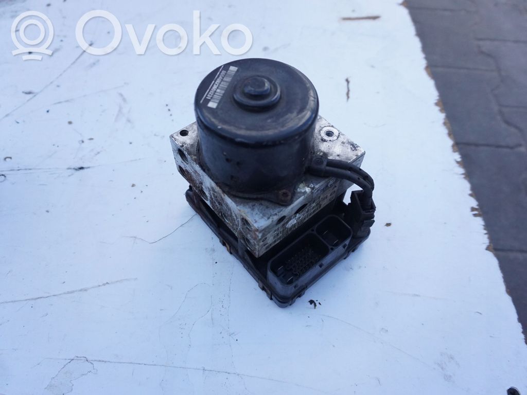 ABS-pumppu   04686987AD