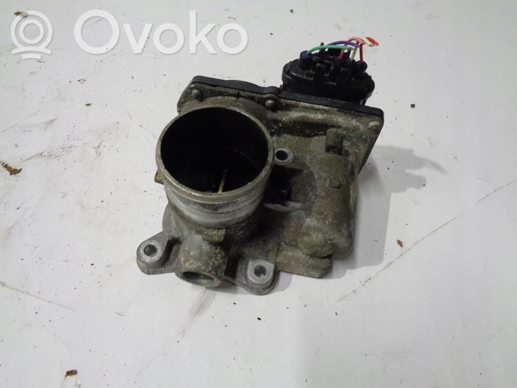 Toyota Auris E180 Throttle valve 