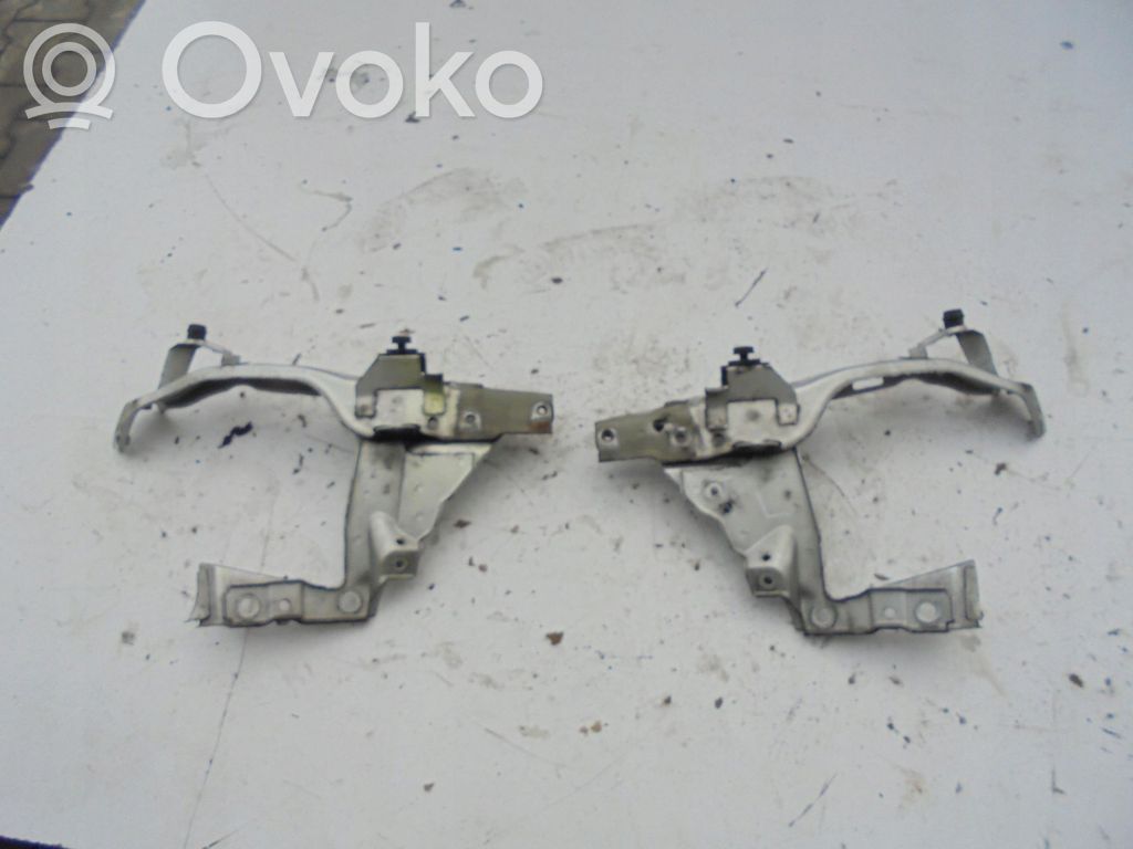 Opel Zafira B Headlight/headlamp mounting bracket 