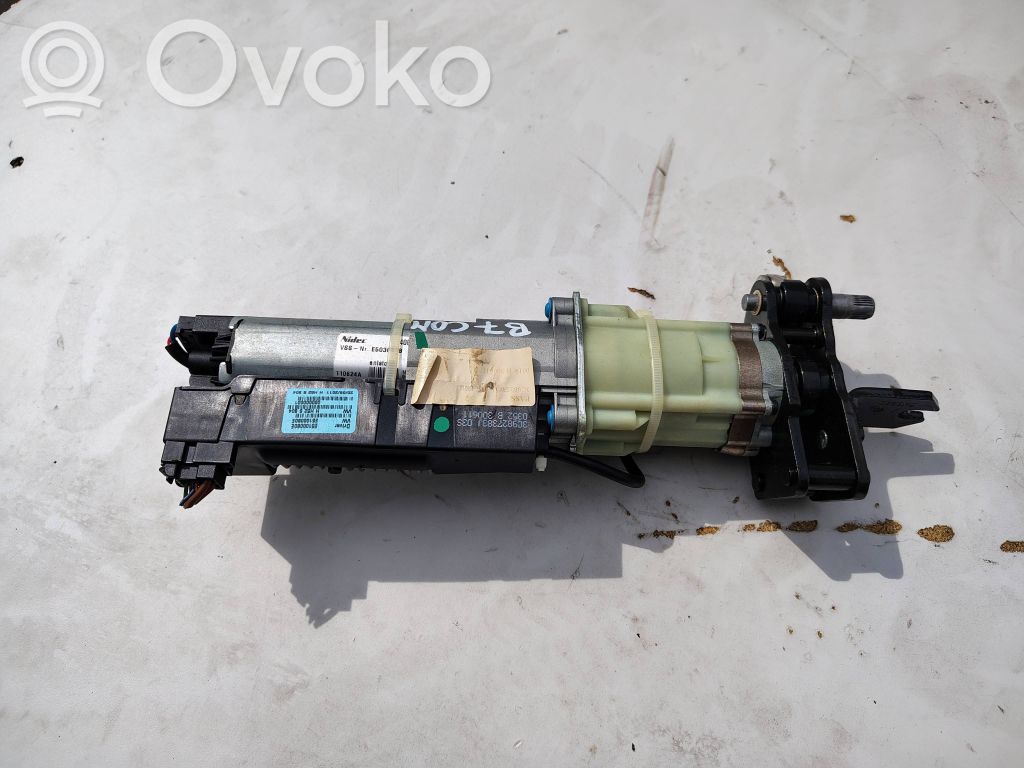 Volkswagen PASSAT B7 Silniczek pompy hydraulicznej klapy tylnej bagażnika 