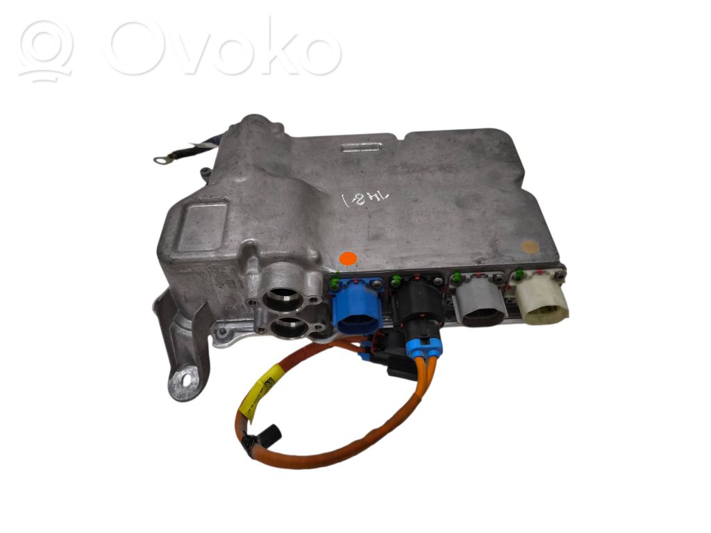 Tesla Model S Voltage converter inverter 