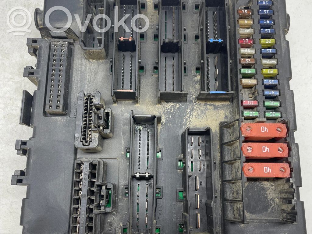 Opel Vectra C Módulo de fusible 