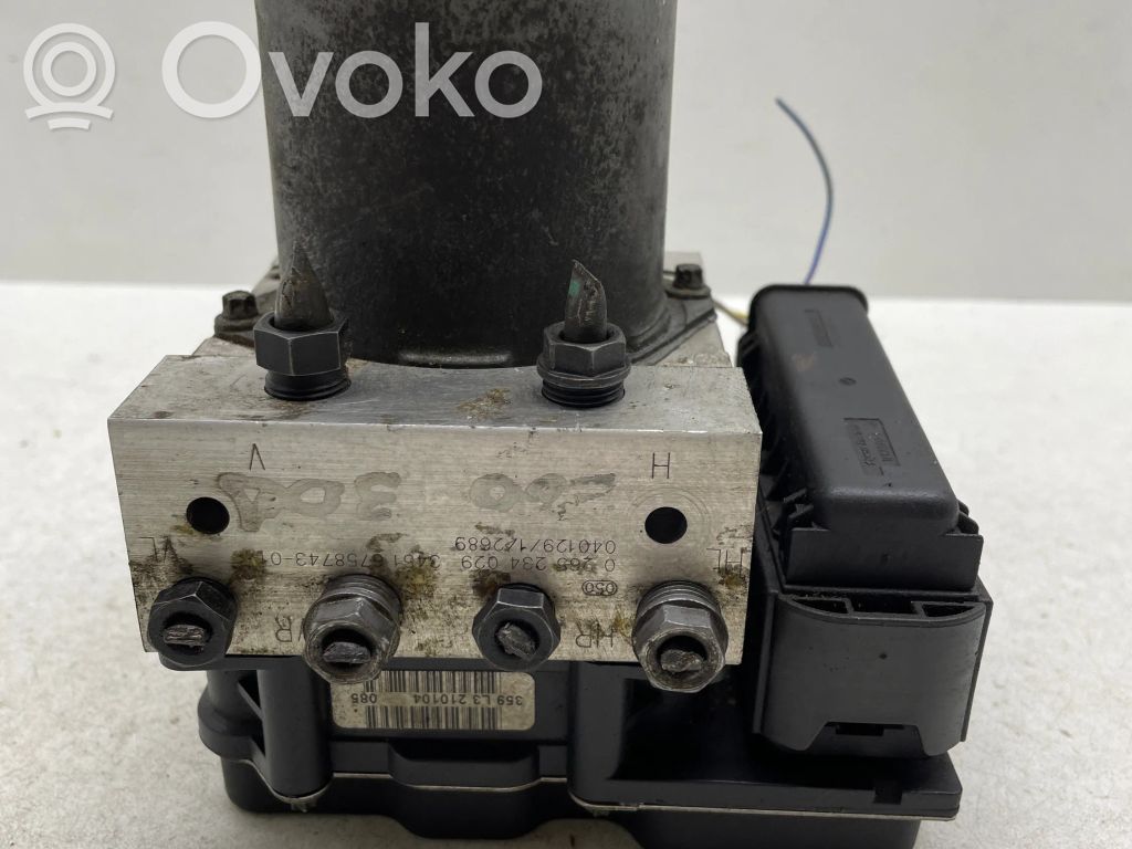 BMW 5 E60 E61 ABS Pump 