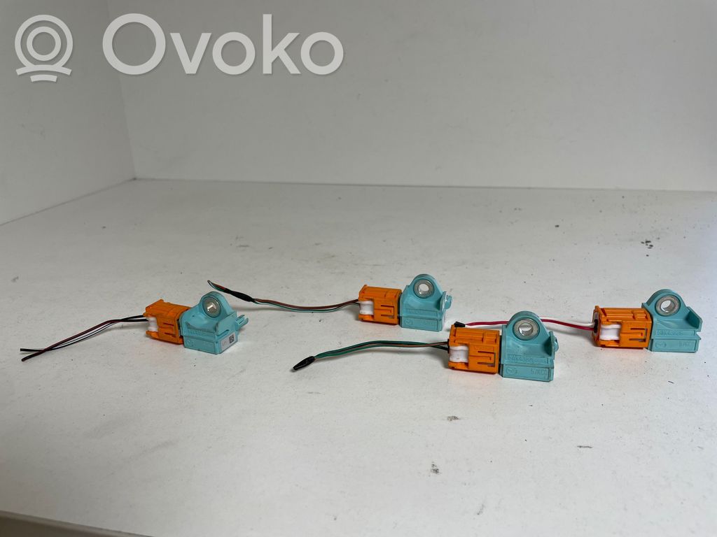 Airbagsensor Crashsensor Drucksensor   5WK43826,57KC0