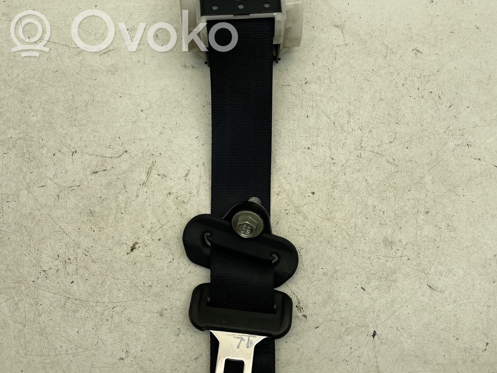 Mazda 2 Cinturón trasero 