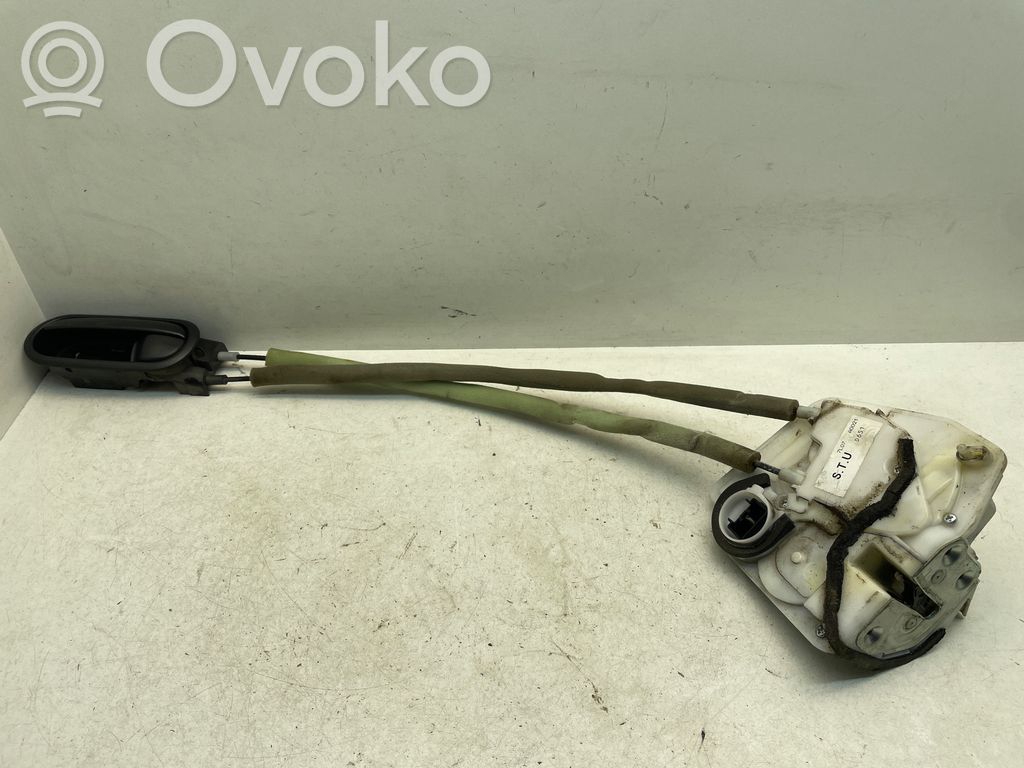 Mazda 2 Takaoven lukko 