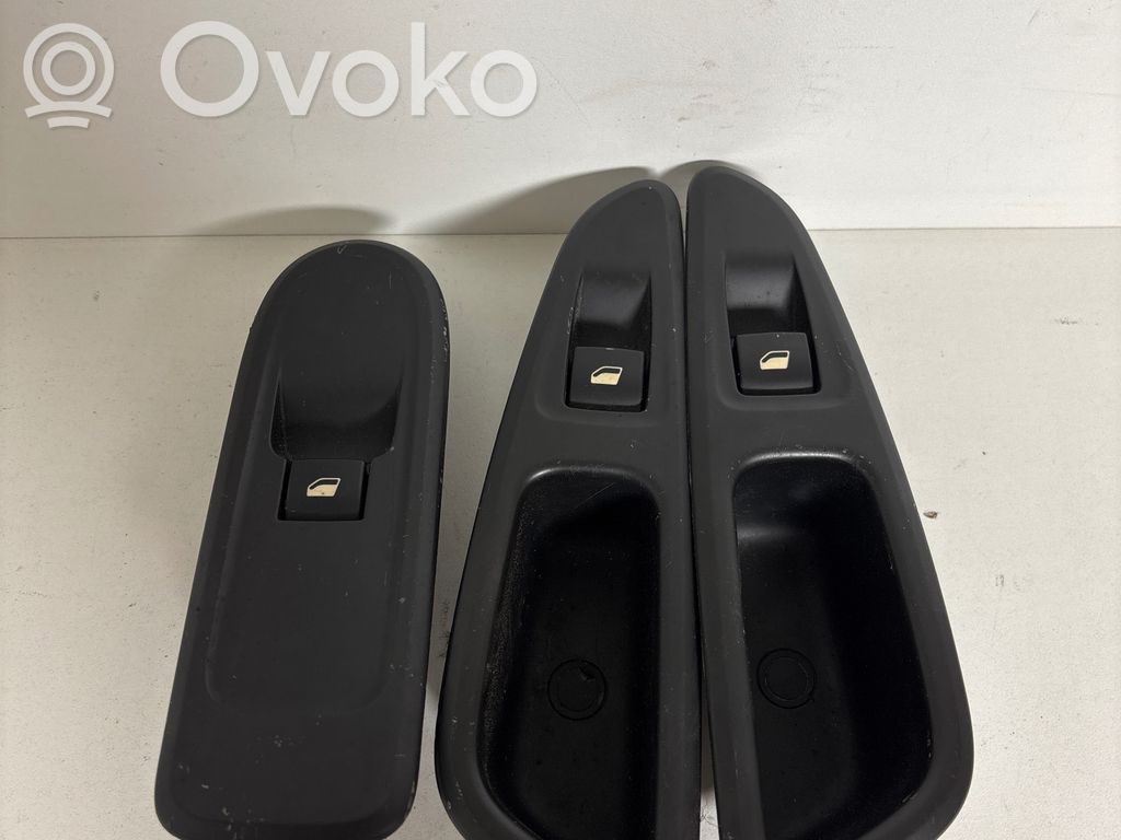 Peugeot 308 Electric window control switch 