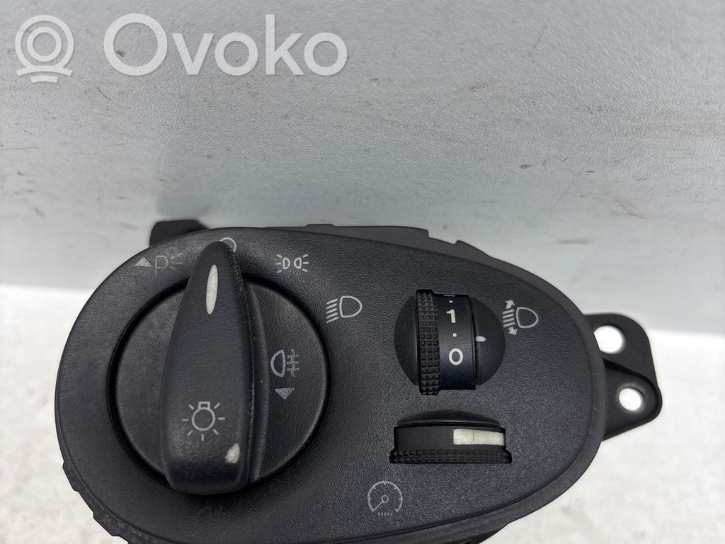 Ford Focus Light switch 