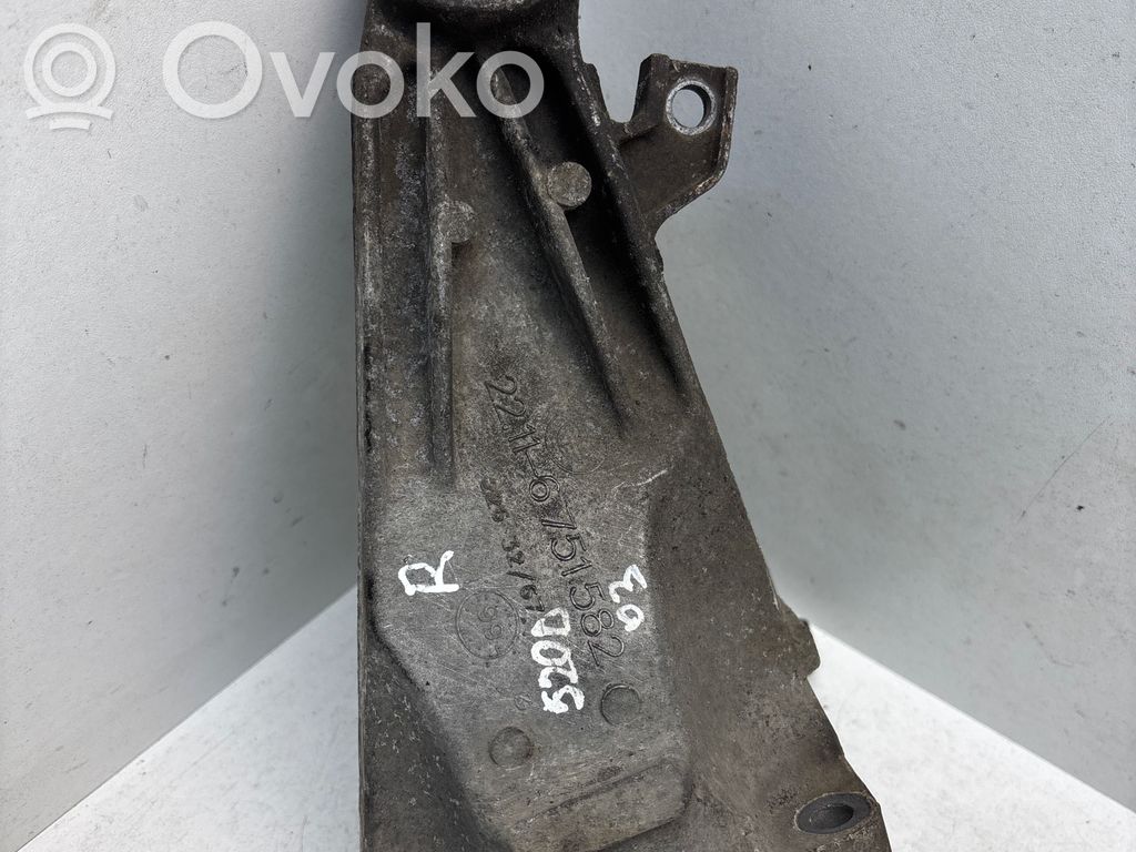 BMW 5 E39 Engine mounting bracket 