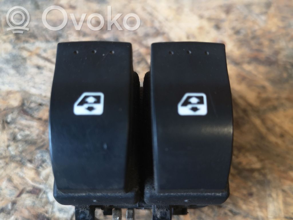 Renault Laguna II Electric window control switch 