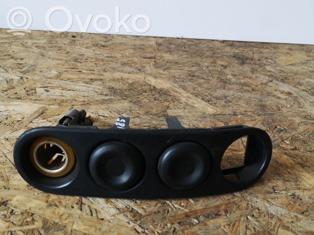 Renault Master II 12 V Socket (front) 