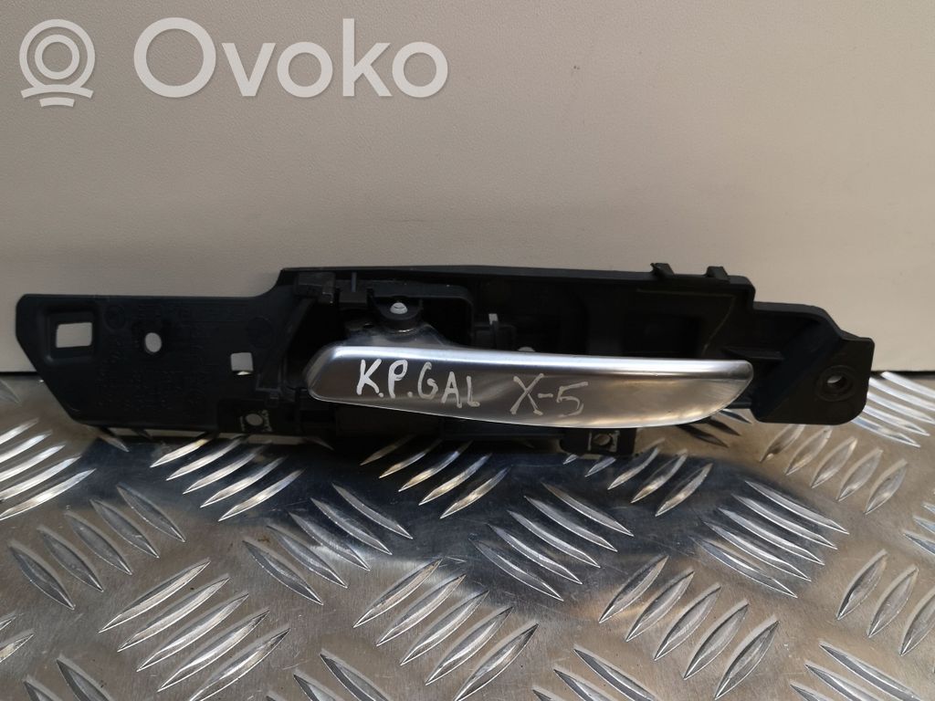 BMW X5 E70 Manecilla interna puerta trasera 