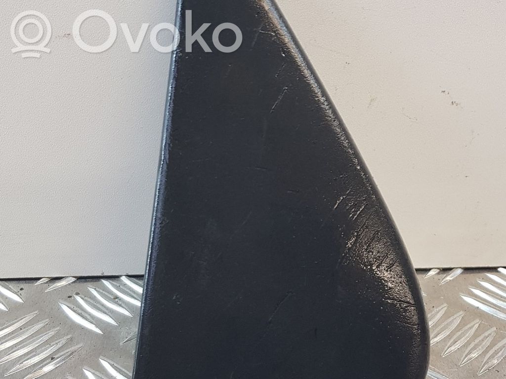 Iveco Daily 35 - 40.10 Пластиковая отделка зеркала 
