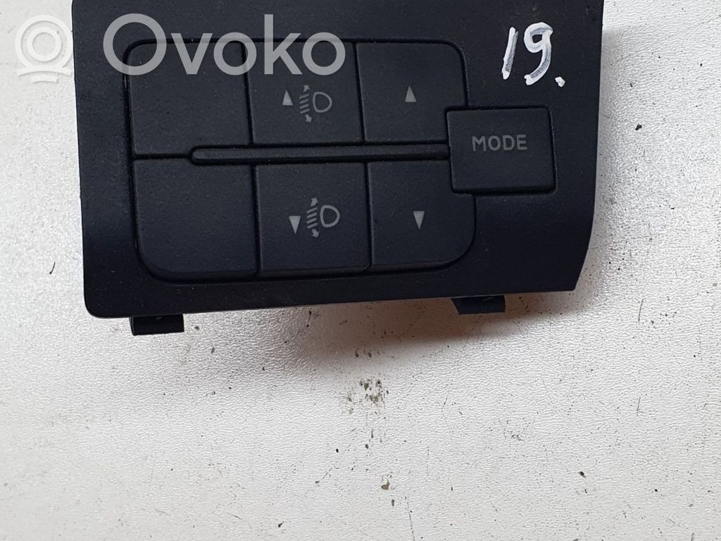 Peugeot Boxer Headlight level height control switch 