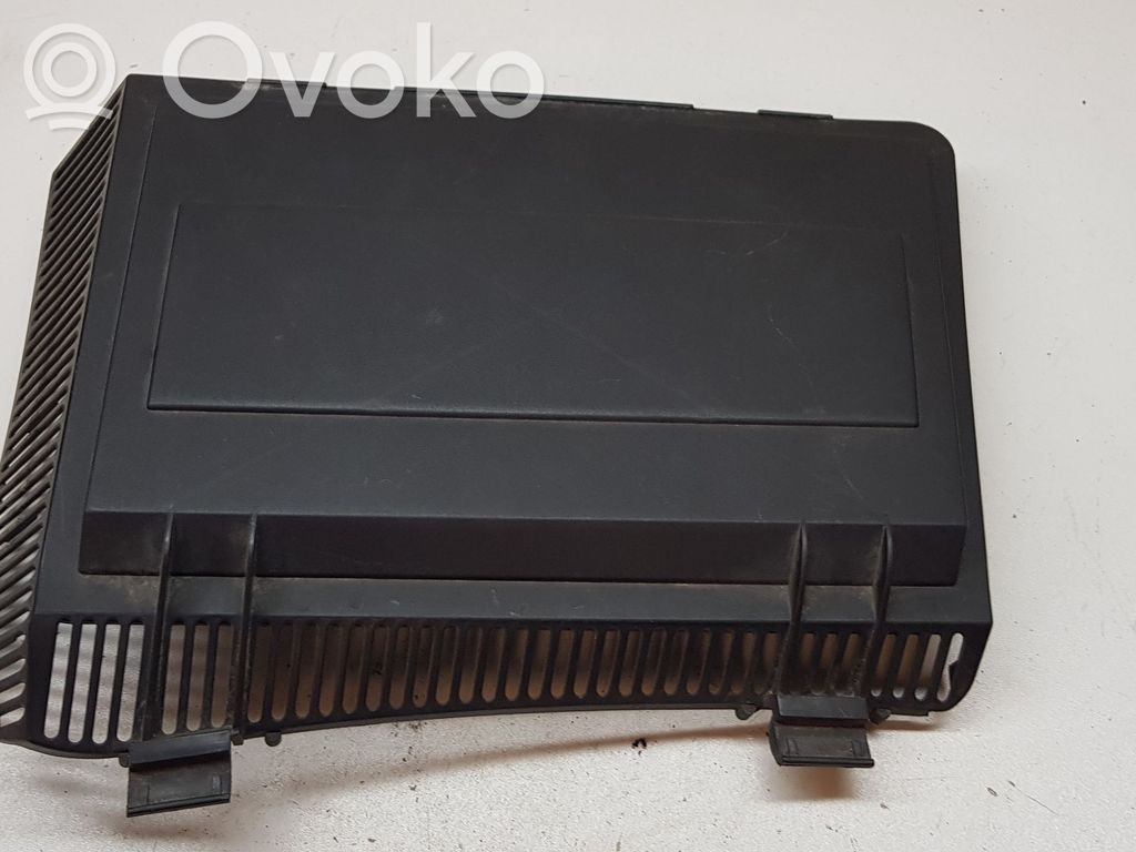 BMW 5 E39 Air filter box cover 