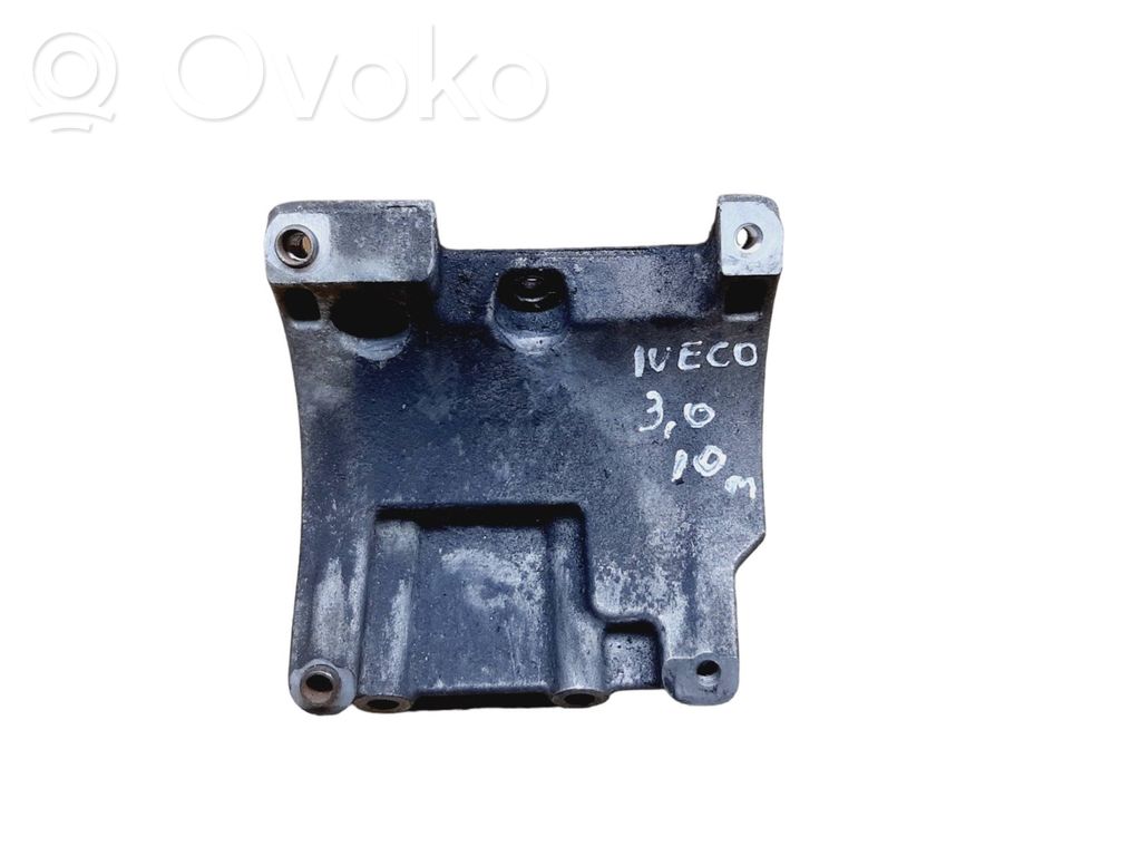 Iveco Daily 35 - 40.10 A/C compressor mount bracket 