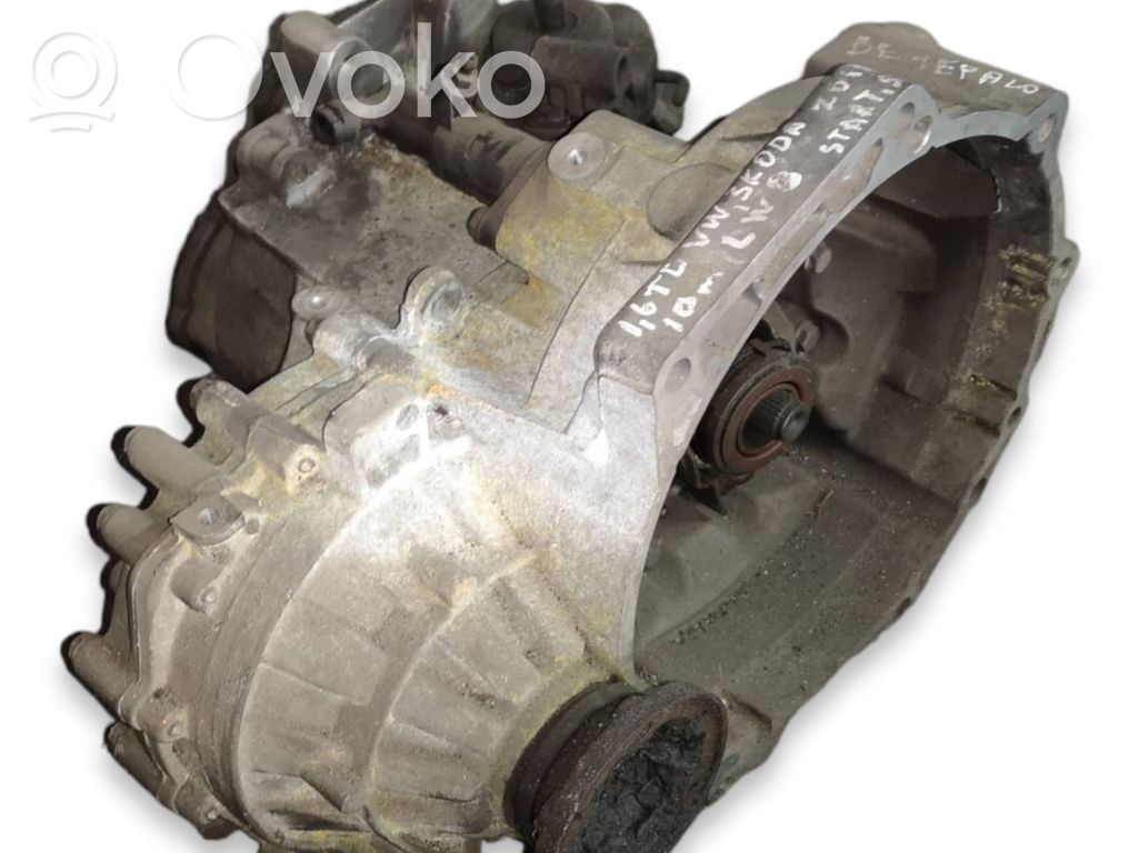 Volkswagen PASSAT B7 Mechaninė 5 pavarų dėžė 