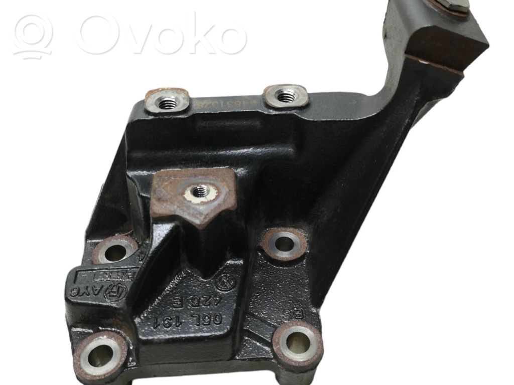 Audi A7 S7 4K8 Engine mounting bracket 