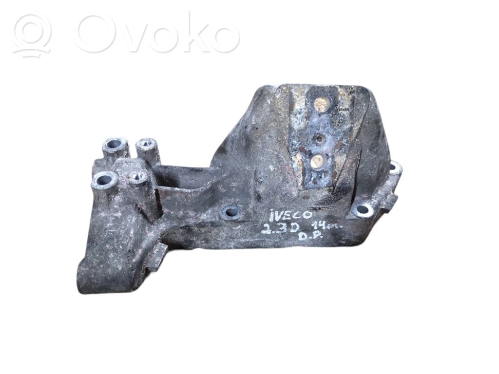 Iveco Daily 5th gen Engine mounting bracket 