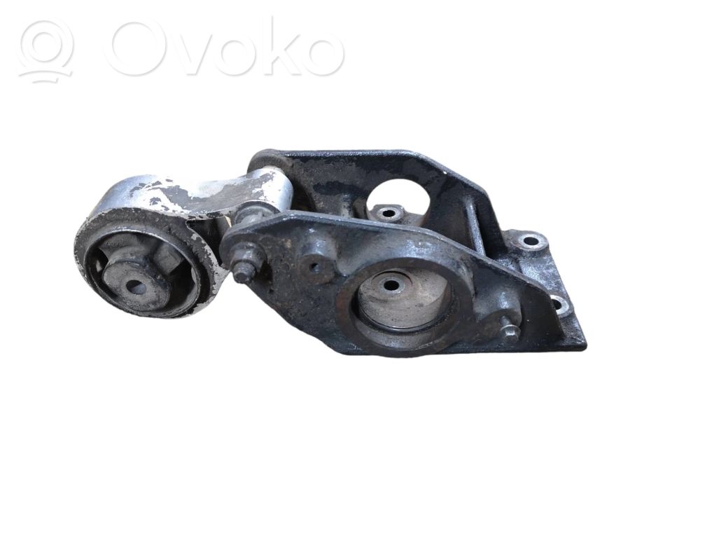 Renault Master II Vetoakselin tukilaakerin kiinnike 