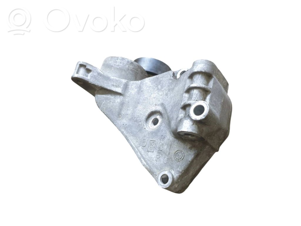 Iveco Daily 6th gen Generator/alternator bracket 