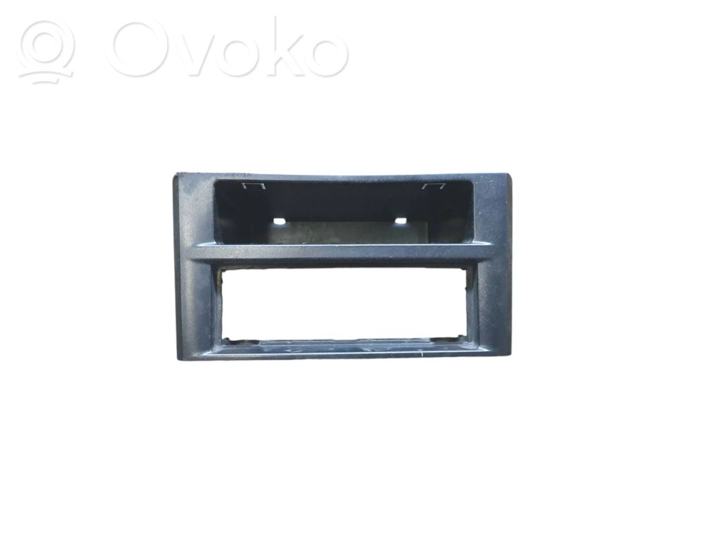 Iveco Daily 35 - 40.10 Compartimiento/consola central del panel 