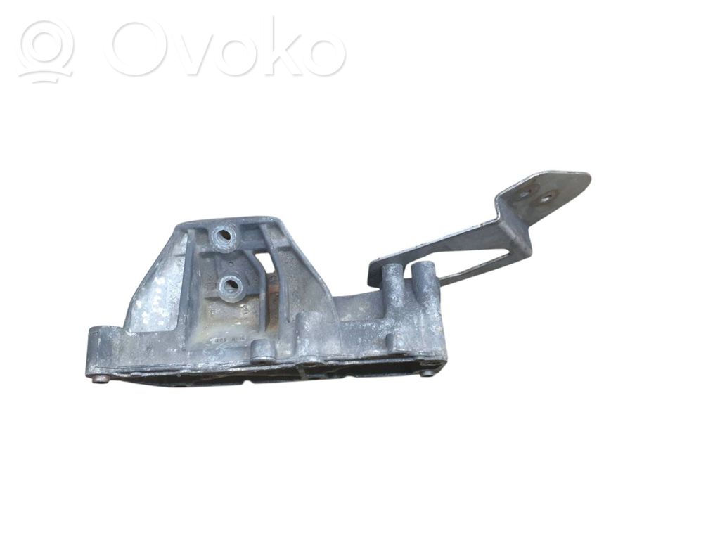 Iveco Daily 6th gen Engine mounting bracket 