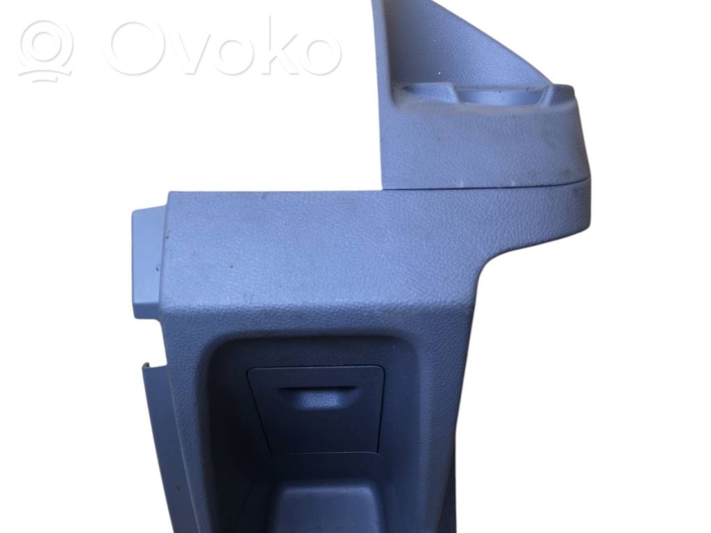 Ford Transit Puodelio laikiklis 