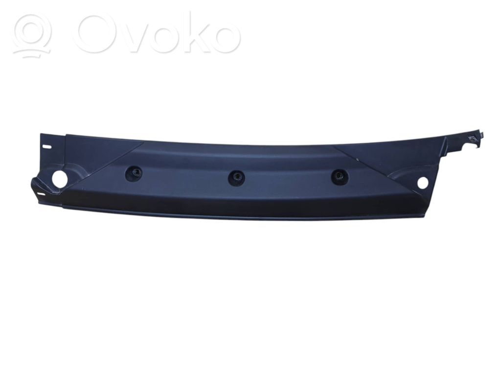 Iveco Daily 6th gen Wiper trim 