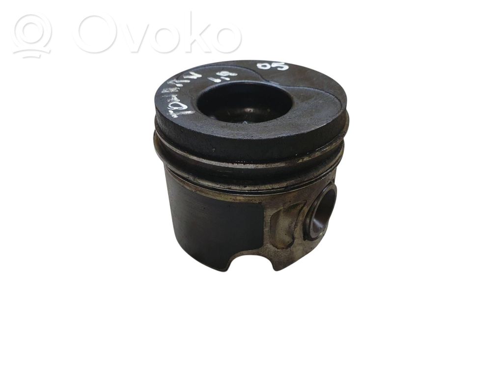 Volkswagen Touran I Piston 
