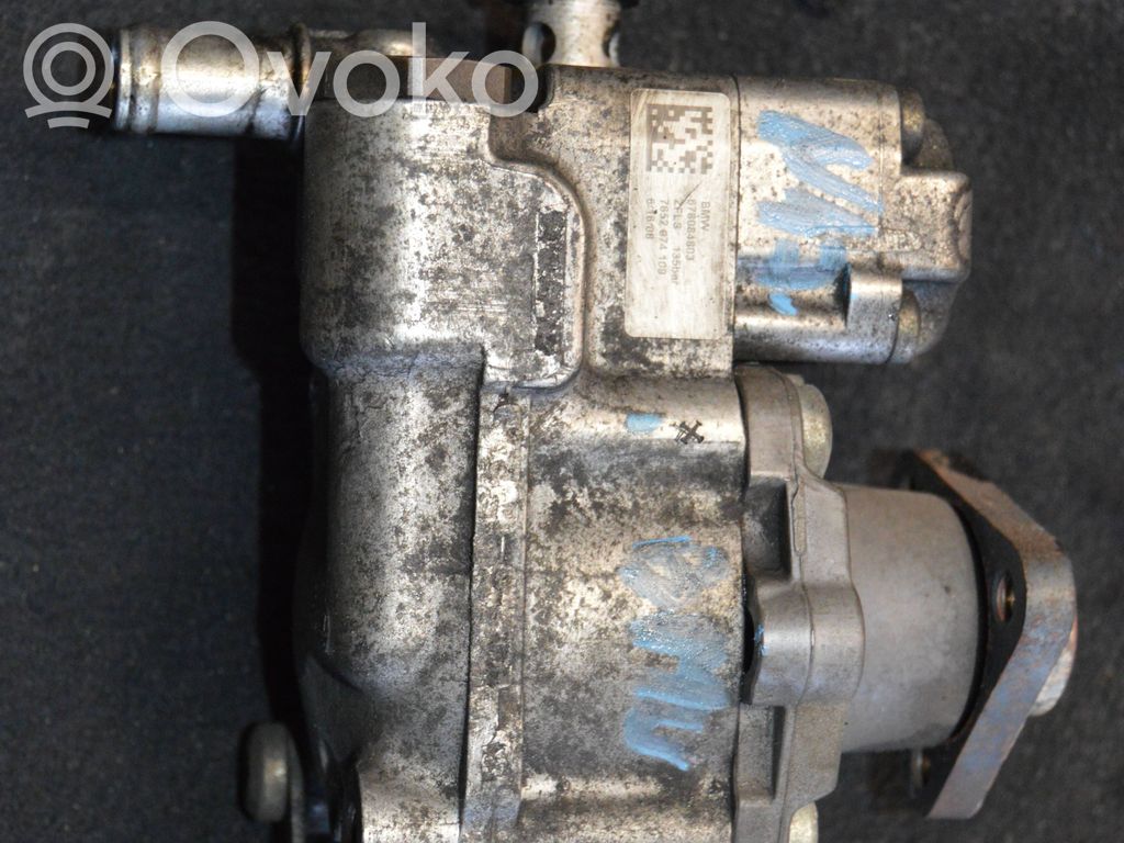 Power steering pump   678084803,7832974109