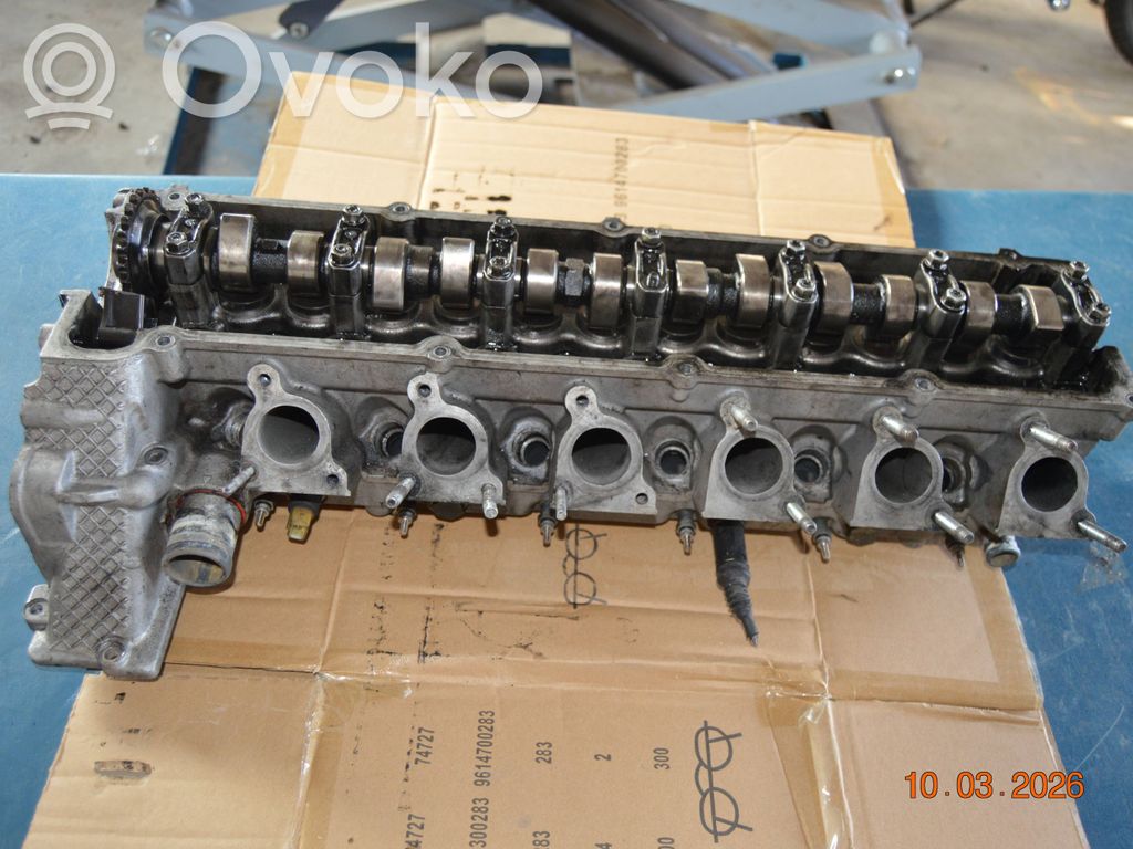 BMW 5 E39 Engine head 