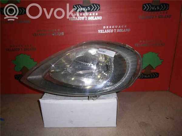 Opel Movano A Headlight/headlamp 