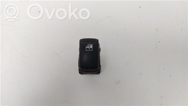 KIA Sorento Electric window control switch 