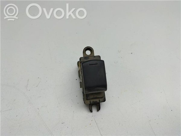 Nissan Qashqai Electric window control switch 