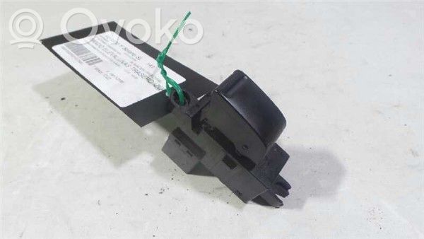 Nissan Primera Interruptor del elevalunas eléctrico 