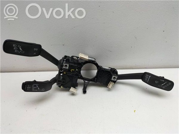 Multifunctional control switch/knob   5Q0953521FR