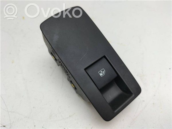 Electric window control switch   9151,13301888